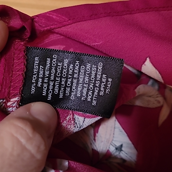 Worthington Short Sleeve Tank Top Blouse Tropical Nature V-Neck Magenta Tan LG - Picture 8 of 8